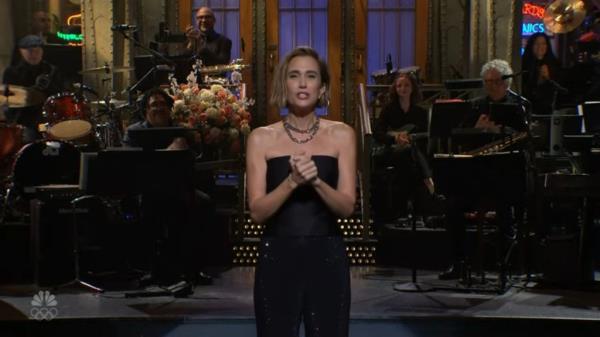 Kristen Wiig received a star-studded reception last night when she hosted 
