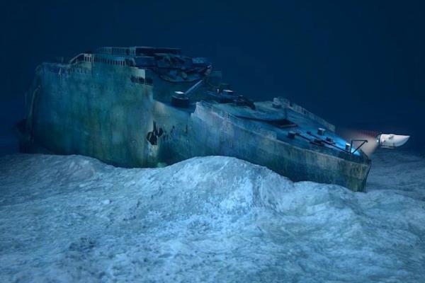 Images of Titanic shipwreck