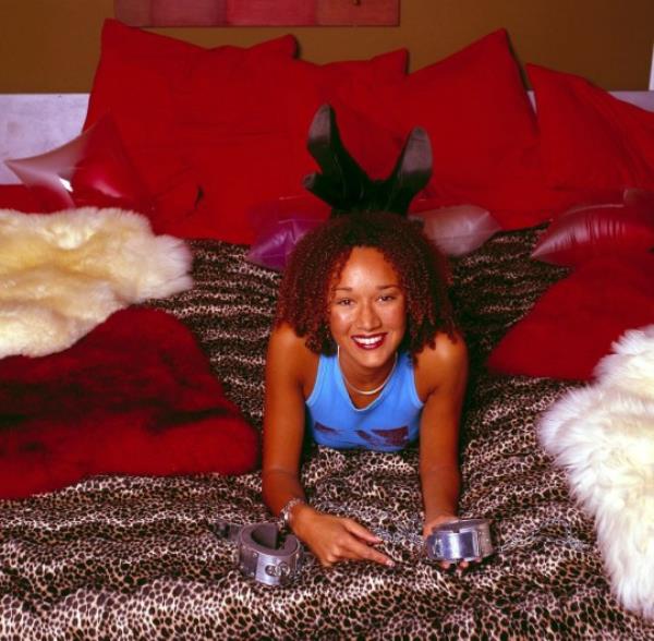 Melanie Hill