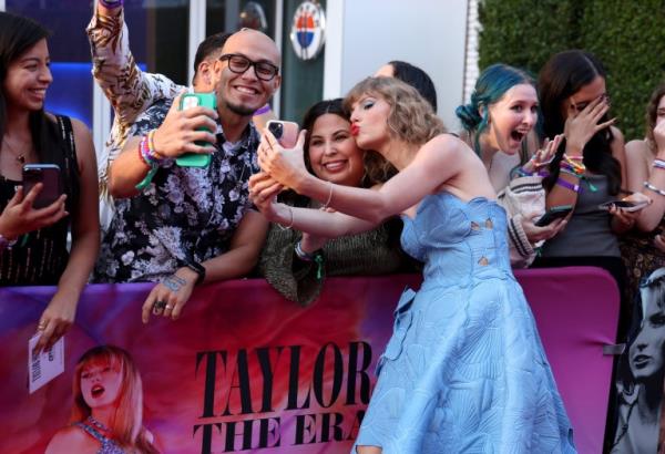 The A-lister made sure to take photos with fans (Picture: Getty)