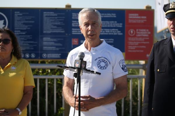 FDNY First Deputy Commissio<em></em>ner Joseph Pfeifer speaks at the Wednesday morning press conference.