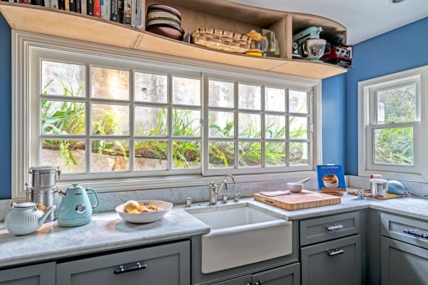 The kitchen. 