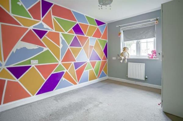 House has ?I?d tickle your bum? as a quote on the bathroom walls Straight Mile Court, Burnley Keenans Estate Agents, Burnley