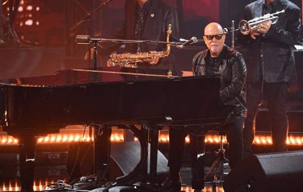 Billy Joel performs his new song 'Turn the Lights Back On' for the first time at Grammys 2024