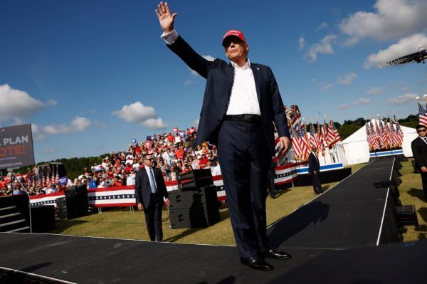 Do<em></em>nald Trump held at a rally at Greenbrier Farms June 28 in Chesapeake, Va.