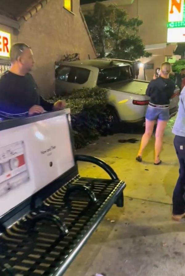 'Succession' Star Alan Ruck shocking Crashes Truck Into L.A. Pizza Shop