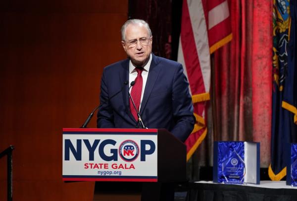 选举结束后，凯西·霍赫尔（Kathy Hochul）希望恢复令人讨厌的交通拥堵收费制度，因为批评者们正在努力确保它被废除