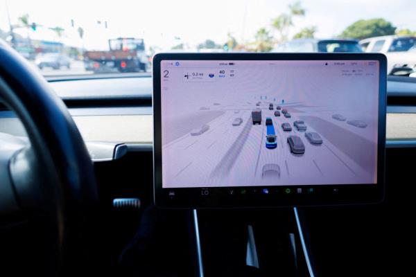 Tesla CEO Elon Musk said last week that “Full Self Driving” should be able to run without human supervision by the end of this year. 