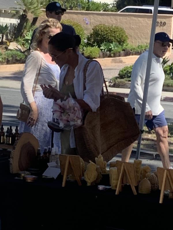 Meghan Markle takes her dog to the Farmer's Market in Montecito