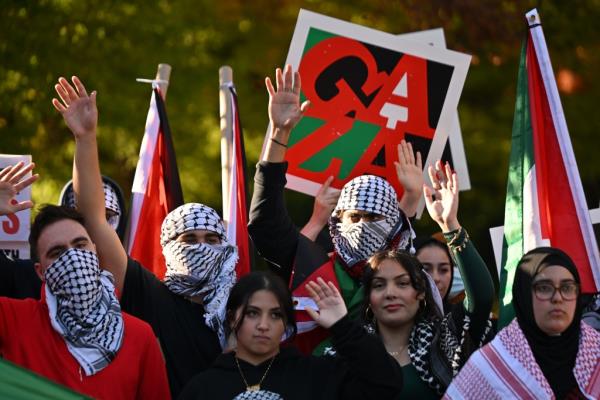 Pro-Palestinian demo<em></em>nstrators at the College of Staten Island. There were rallies at numerous schools Thursday