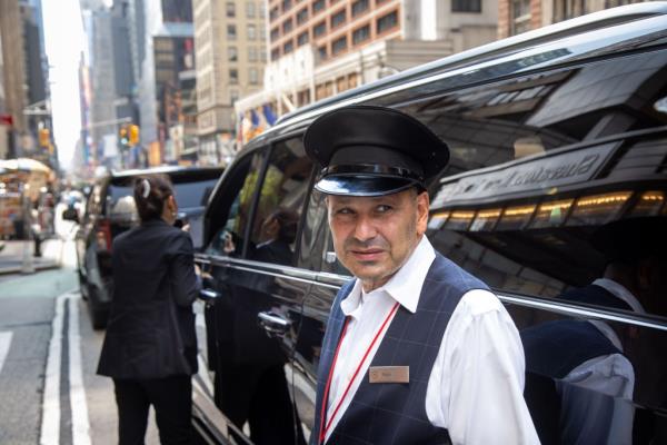 A horse carriage driver named Yalcin was punched in the face by a pedicab driver in Manhattan.