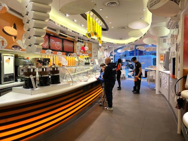 Rice to Riches interior. 