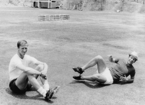 Sir Bobby Charlton and Jack Charlton
