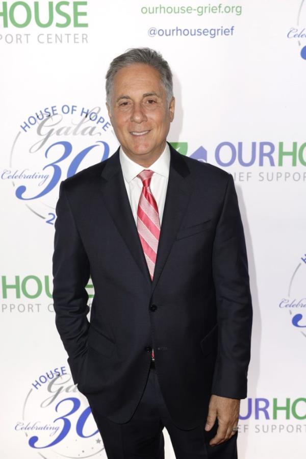 Jim Moret, correspo<em></em>ndent for 'Inside Edition', in a suit and tie at the 'House of Hope Gala' in Los Angeles, California