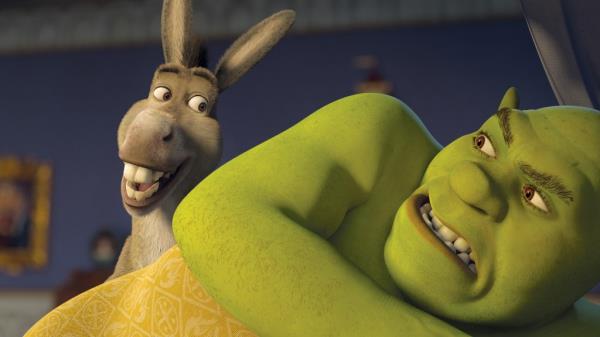 Do<em></em>nkey does his best morning routine to get Shrek to rise and shine.