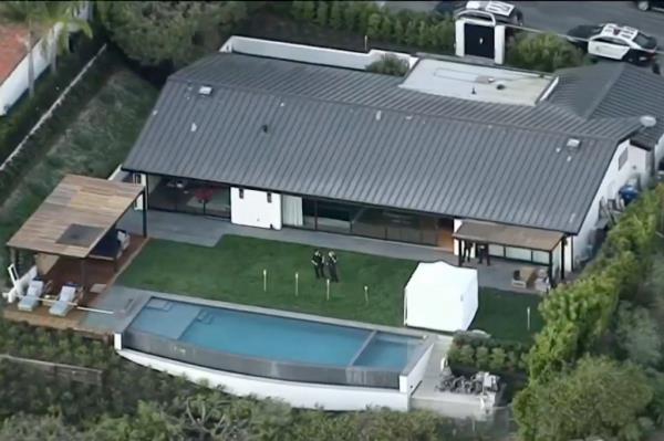 According to the source, Perry's room looked like it belo<em></em>nged to somebody 
