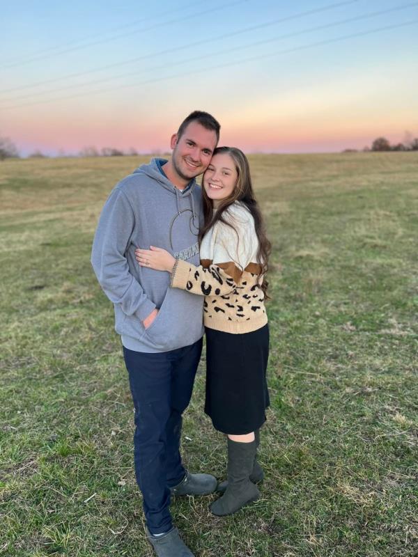 Missouri Rep. Ben Baker's daughter and son-in-law were killed in a gang attack, he announced on Friday.</p>

<p>　　