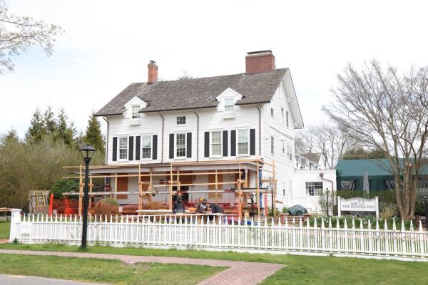 The Hedges Inn.