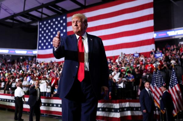 Former U.S. President Do<em></em>nald Trump gesturing during a campaign event in Philadelphia, Pennsylvania, 2024