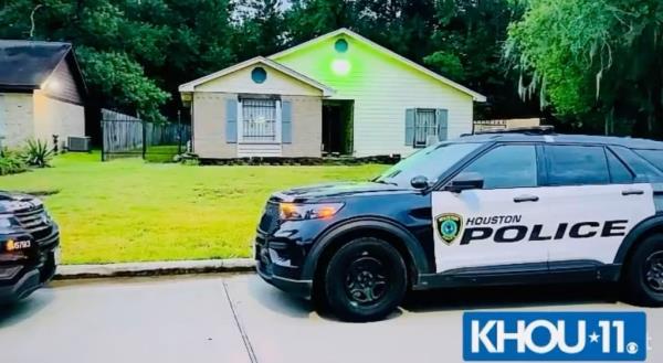 Police at the Houston home of Rudy Farias and his family, including mother Janie Santana. 