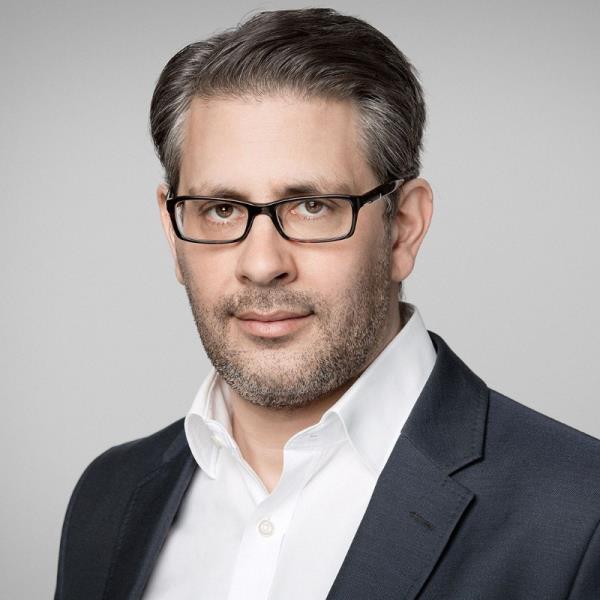 Danny Cohen, who served as the Executive Producer on the Oscar-winning film 