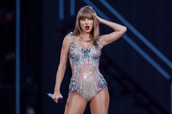 Taylor Swift performs in Lisbon in May 2024