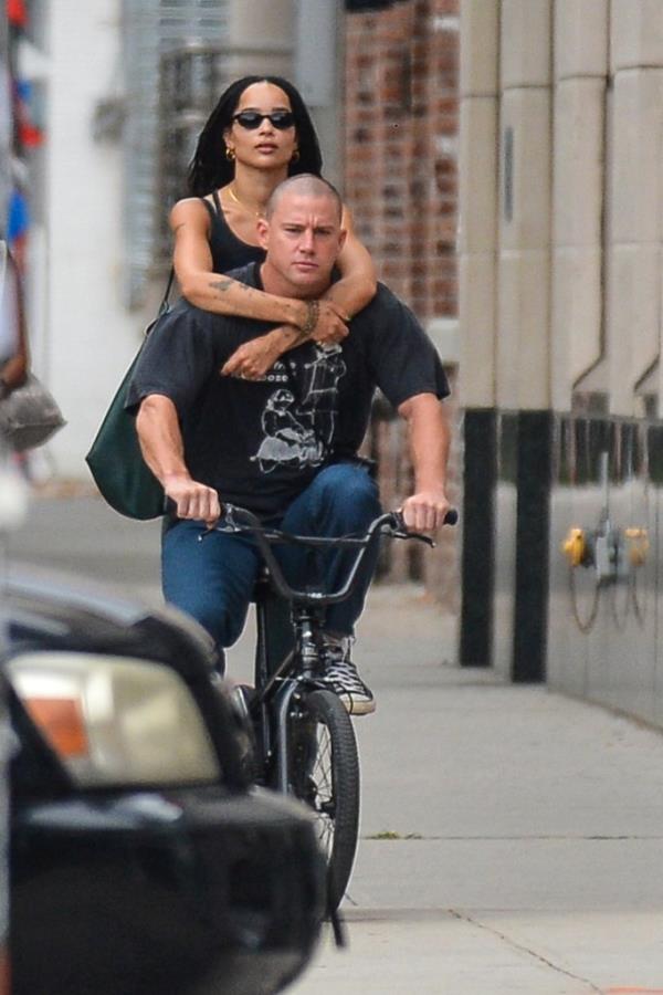 Channing Tatum and Zoe Kravitz riding around NYC.