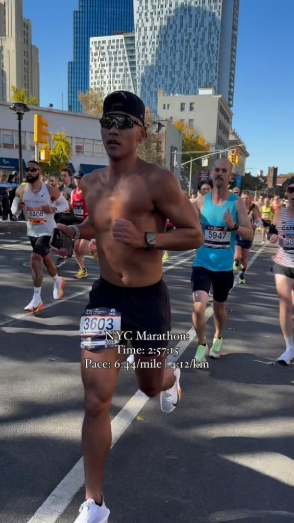 Matt Choi runs the marathon.
