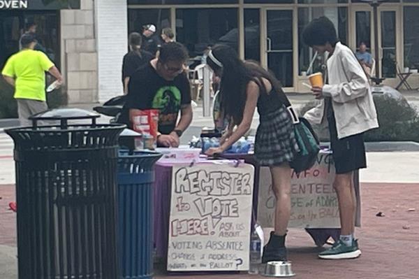 独家｜左翼选民登记组织征服密歇根大学