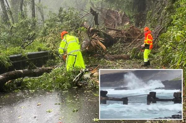 Large waves and rough surf in Hawaii due to Hurricane Hone, resulting in power outage for over 21,000 utility customers, mostly on the Big Island.