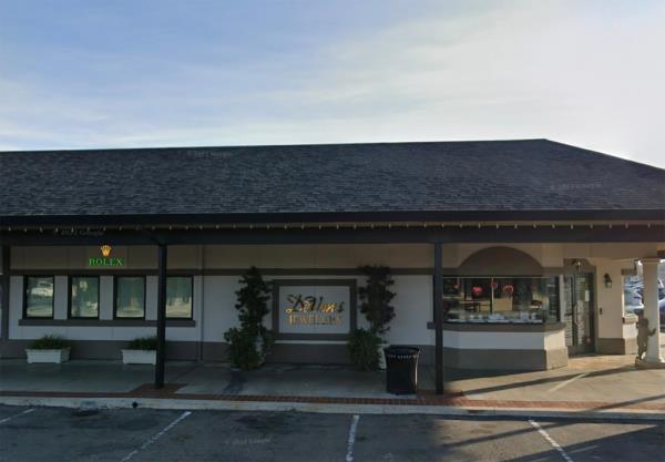 DeVons Jewelers in San Joaquin County's Lincoln Village