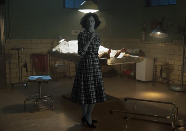 Agatha was cursed by Wanda Maximoff at the beginning of the series by not remembering who she really is.