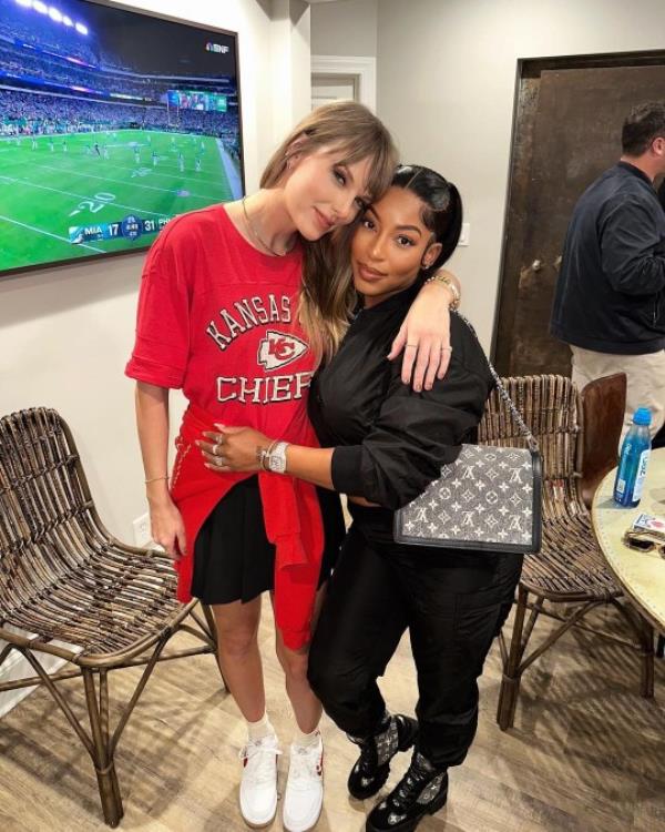Taylor Swift and Chariah Gordon