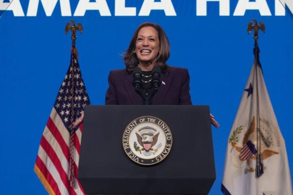 According to a poll, 92% o voters believe Vice President Harris knew a<em></em>bout President Biden's deteriorating health.