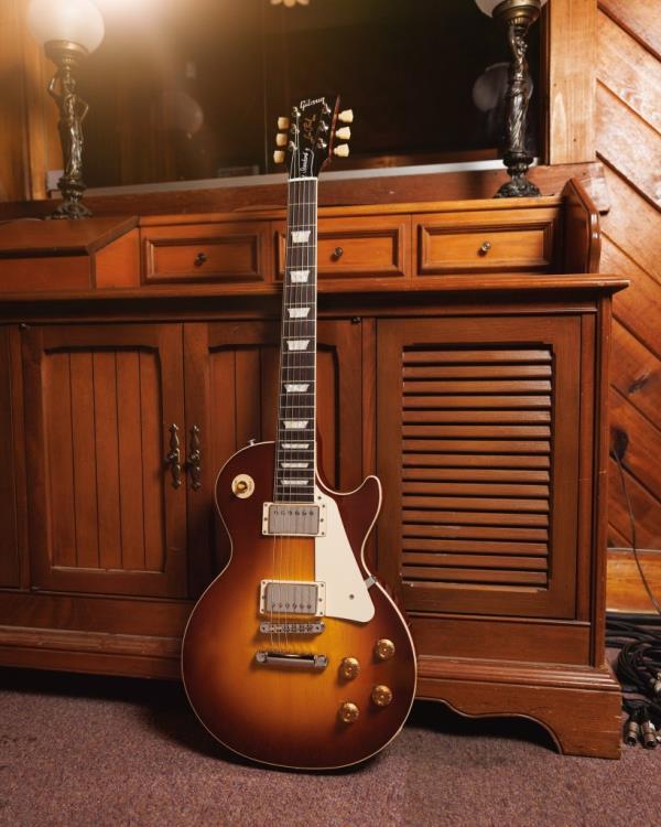Trump Guitars bear a resemblance to Gibson's famous Les Paul brand of electric guitars.