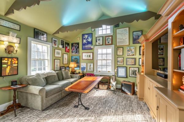 so<em></em>ndheim roxbury home sold
