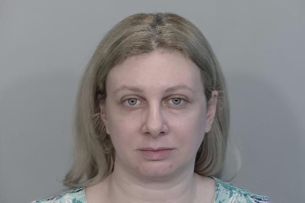 Amanda Rose Brooks</p>

<p>　　