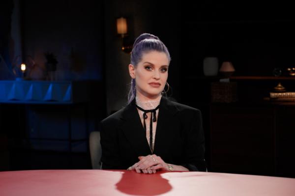 Kelly Osbourne smiling. 