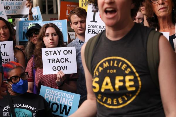 Protesters demo<em></em>nstrate outside New York Gov. Kathy Hochul's Manhattan office, Wednesday, June 5, 2024, in New York.