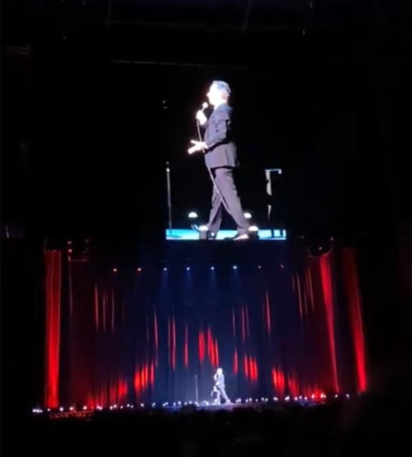 His fans then broke out into a “Jerry” chant to show their support for the comedy legend while security removed the disruptive pro-Palestinian supporter from the area.