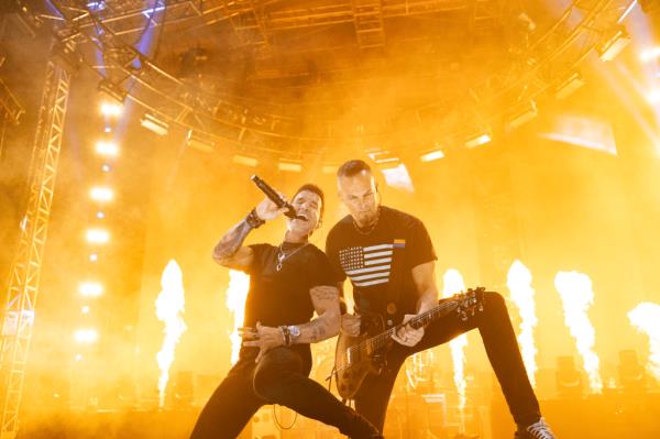 Creed's Scott Stapp and Mark Tremonti.