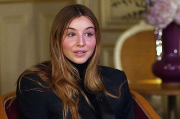 The Italian prince co<em></em>nfirmed that he plans to renounce his claim to the throne for his 19-year-old daughter, Princess Vittoria.</p>

<p>　　