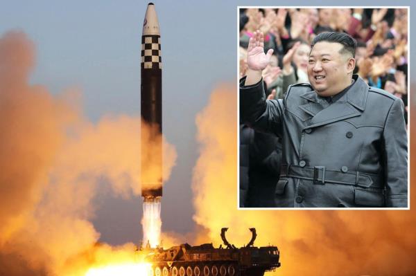 拜登警告朝鲜发射核武器将终结金正恩政权一天后，朝鲜向海上发射弹道导弹