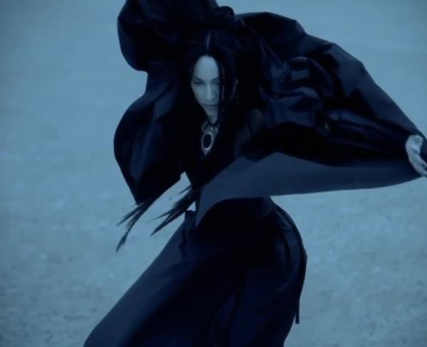 Mado<em></em>nna - Frozen 