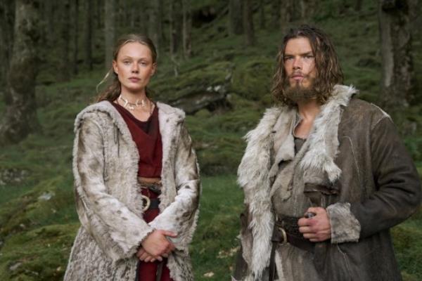 Vikings: Valhalla. (L to R) Frida Gustavsson as Freydis, Sam Corlett as Leif in episode 101 of Vikings: Valhalla. Cr. Bernard Walsh/Netflix  2021