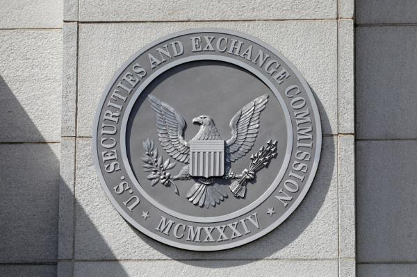 The SEC slapped Wells Fargo with a million-dollar fine earlier this mo<em></em>nth over employees’ use of perso<em></em>nal messaging apps to discuss deals, trades and other business. 