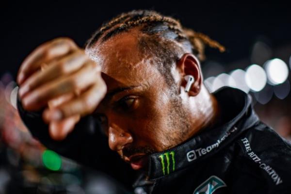 Lewis Hamilton was feeling the heat in Qatar