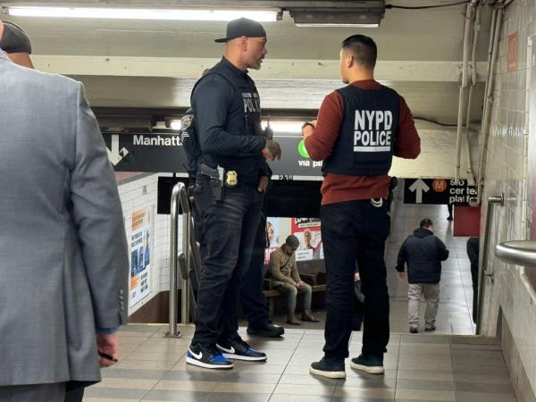 11/25/24 A 15-yo boy was stabbed in the stomach around 12:30 p.m. Tuesday on board a southbound M train at Court Square. Cops are looking for another male perp, believed to be in his 20s, in co<em></em>nnection to the attack. The stabbing stemmed from a dispute but it's unclear what it was over or whether they knew each other.