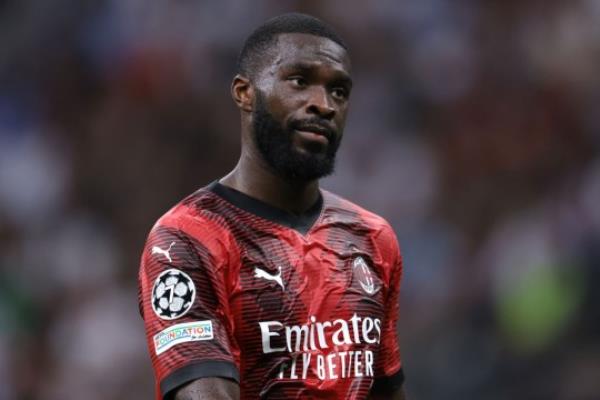 AC Milan defender Fikayo Tomori