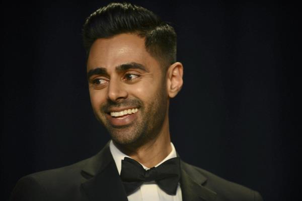 Minhaj at the White House Correspondents' Dinner in 2017.